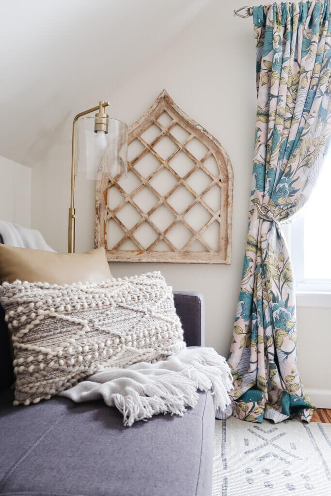 Curtain Vignette
